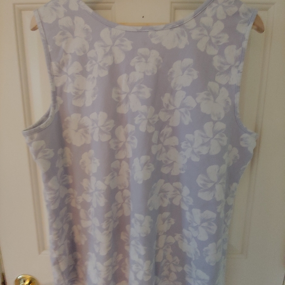 GUC Plus Size Land's End Women's Blue & White Floral Cotton Tank Top - Size 2X - Picture 4 of 8
